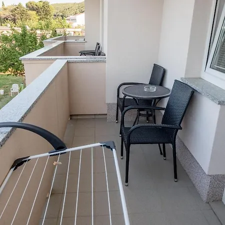 Rooms Marijana Guest house 3*