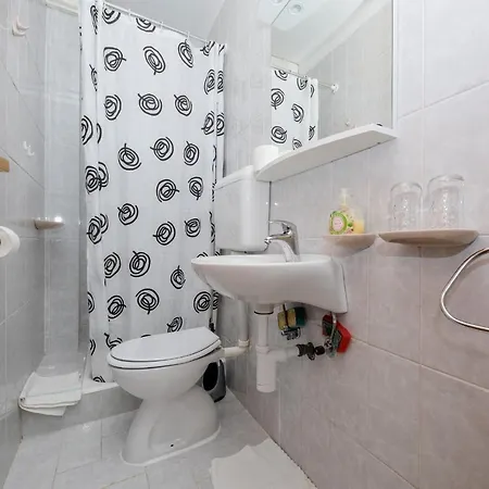Rooms Marijana 3*