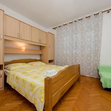 Rooms Marijana Guest house 3*