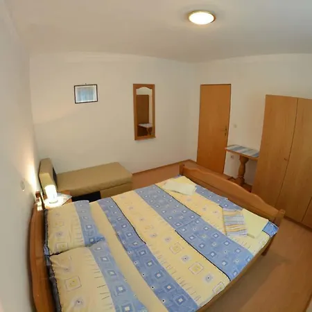 Pensión Marijana Kampor