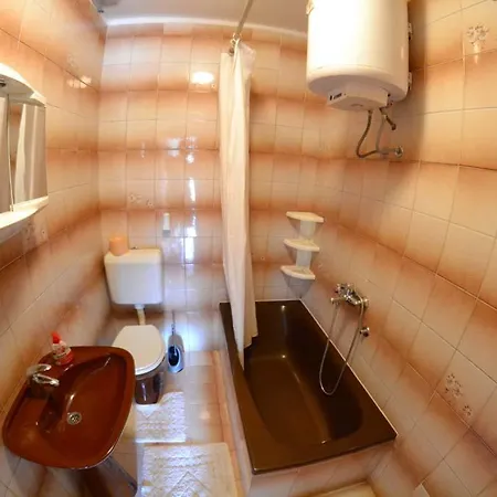 Marijana Pensión Kampor